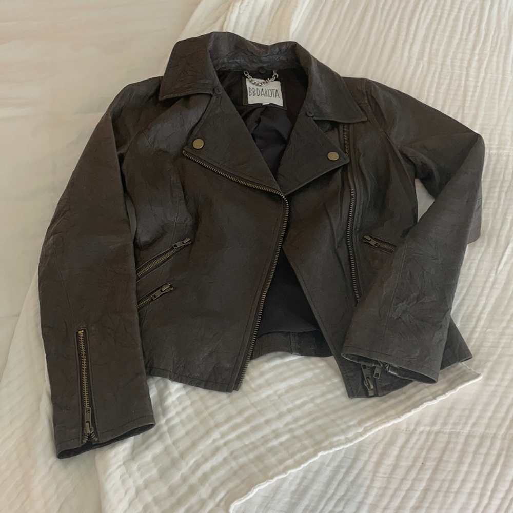 BB Dakota genuine brown leather jacket